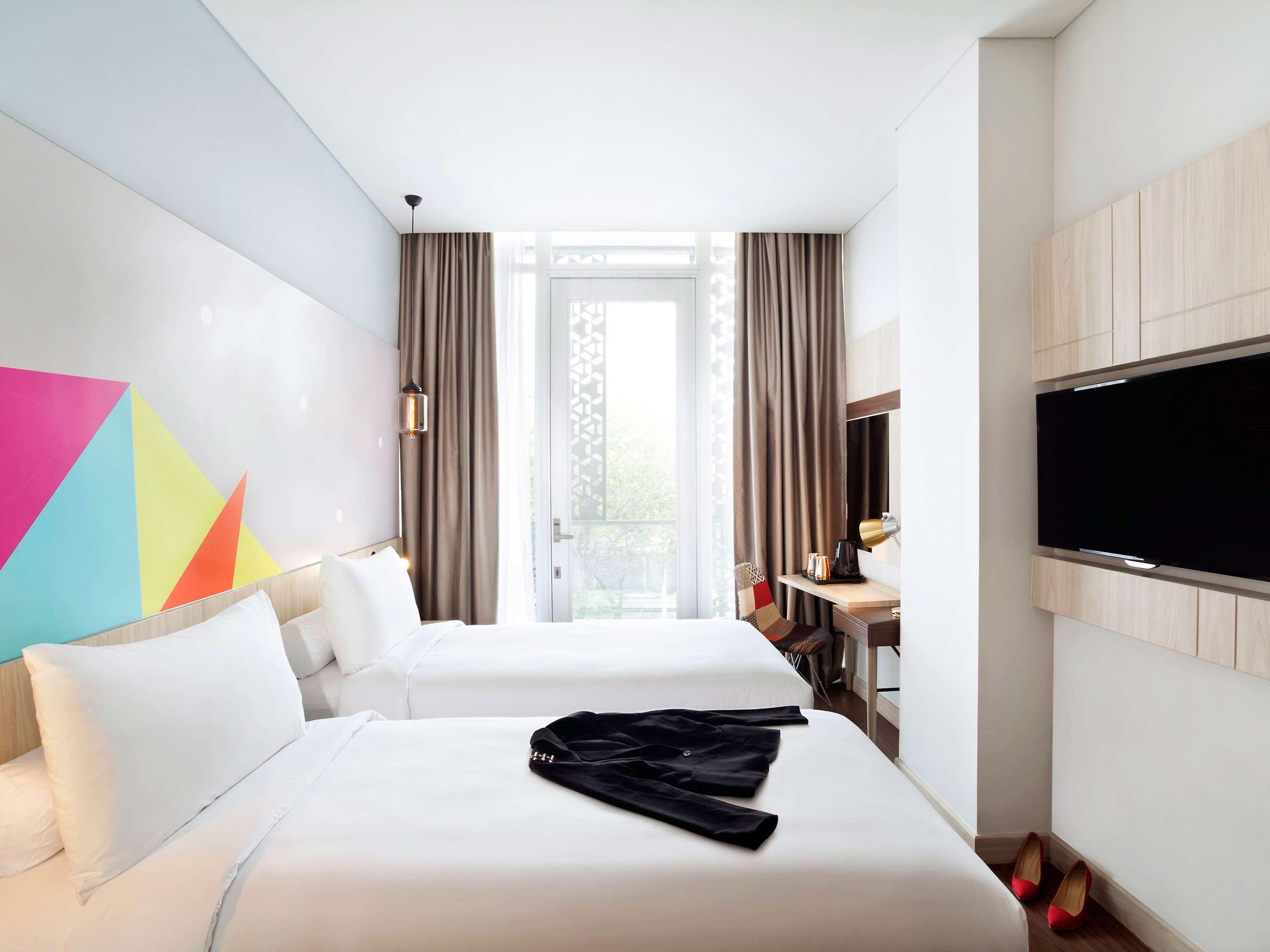 Ibis Styles Jakarta Sunter Exterior foto